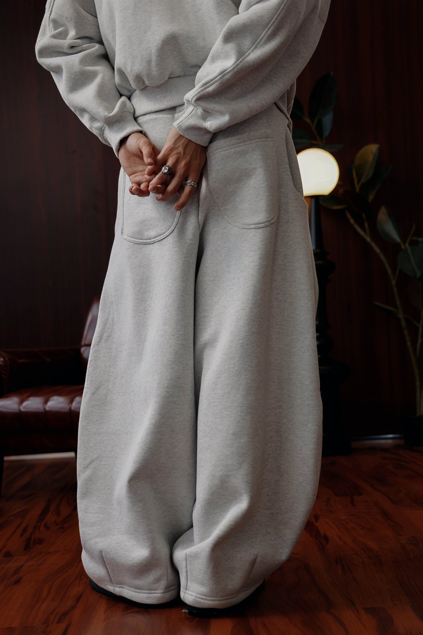 Clasped Sweatpants